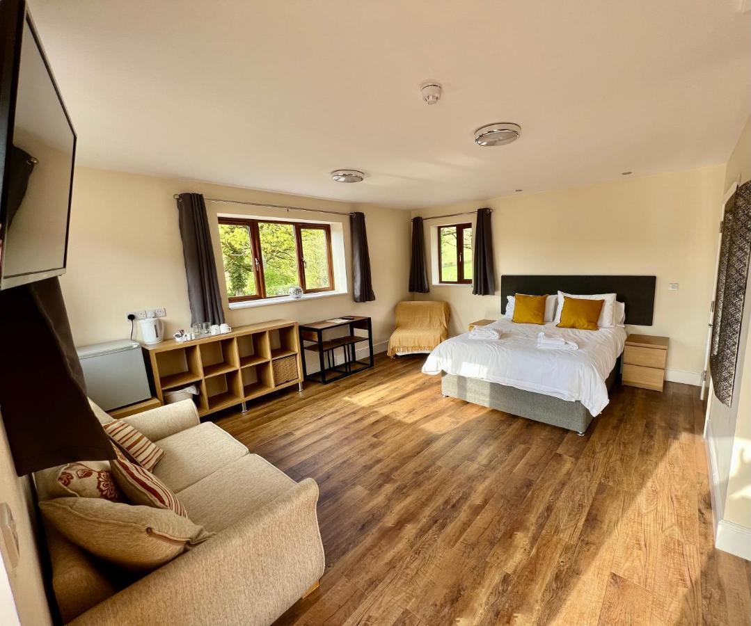 Lillypool Farm Hotel Shipham ภายนอก รูปภาพ