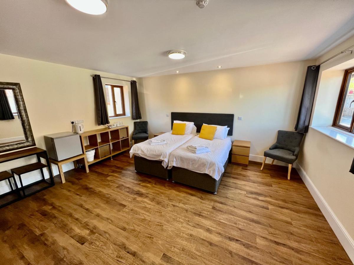 Lillypool Farm Hotel Shipham ภายนอก รูปภาพ