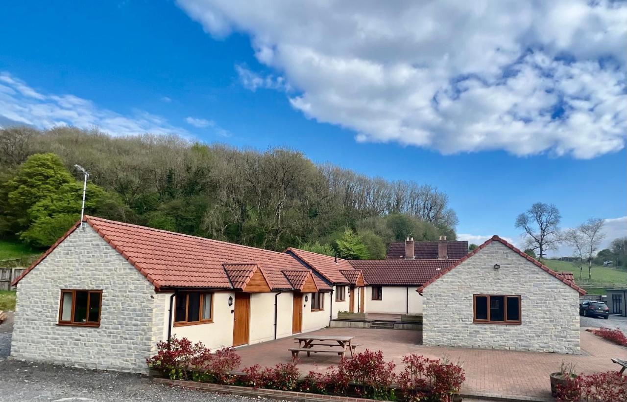 Lillypool Farm Hotel Shipham ภายนอก รูปภาพ